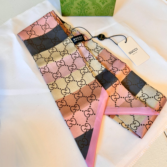 100% SILK Gucci Luxury Scarf Designer GG Logo Pink Brown Glam Coquette Elegant - Picture 5 of 5